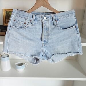 Levis 501 Original Cutoff Denim Shorts High Rise Womens 28 Light Wash